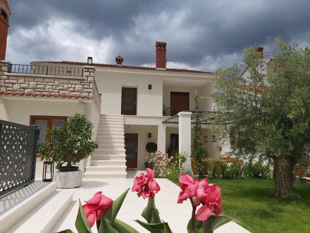 Apartament Haus Silvia Rovinj Zewnętrze zdjęcie